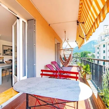 Apartment Beautiful In The Heart Of Town