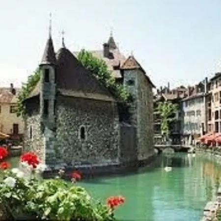 Beautiful In The Heart Of Town *